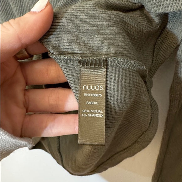 nuuds slinky rib long sleeve - Picture 4 of 4